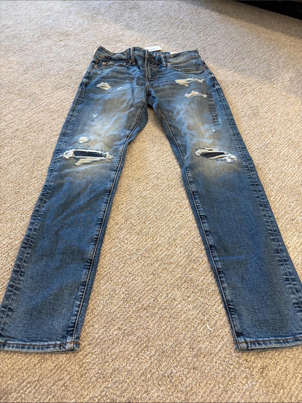 AMERICAN EAGLE Men's AE Athletic Skinny Jean Size 30X32